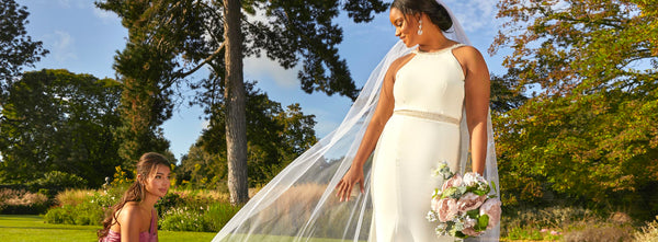 Our Top Tips for Buying the Perfect Wedding Dress