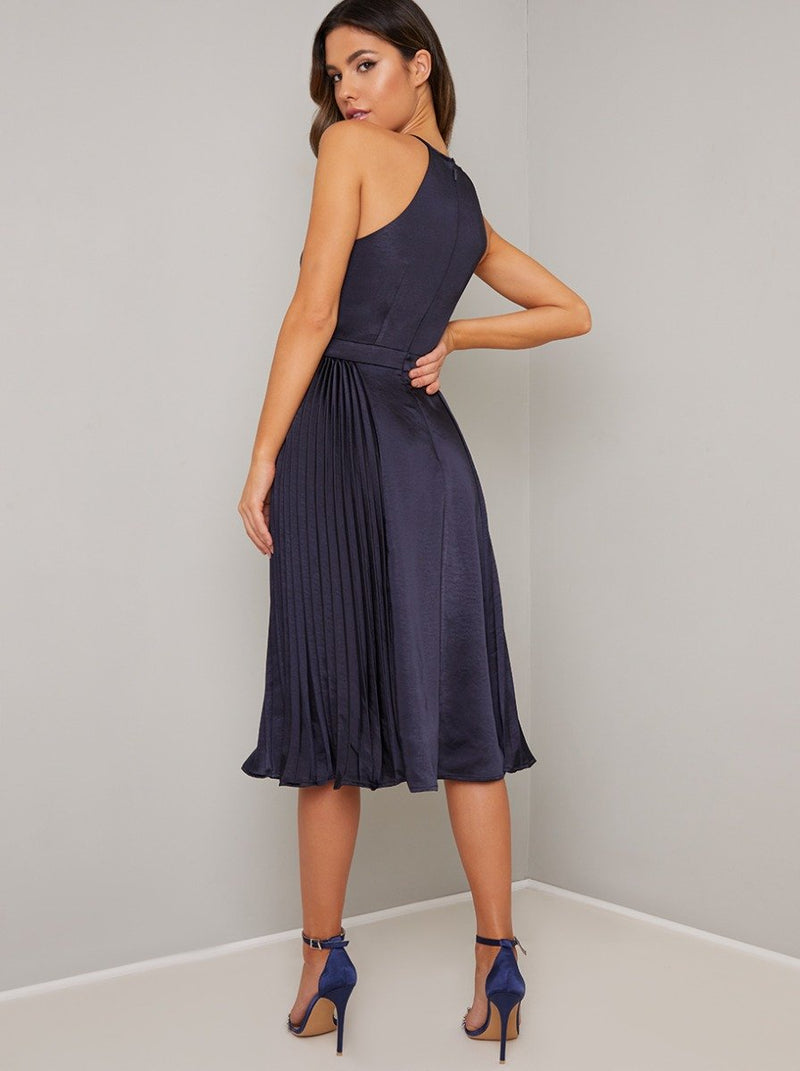 Halter Neck Cut Out Pleated Midi Dress in Blue