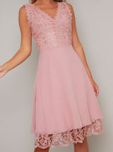 Lace Bodice Hem Detail Midi Dress in Pink