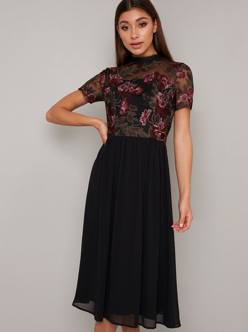 Embroidered Fitted Bodice Midi Dress in Black