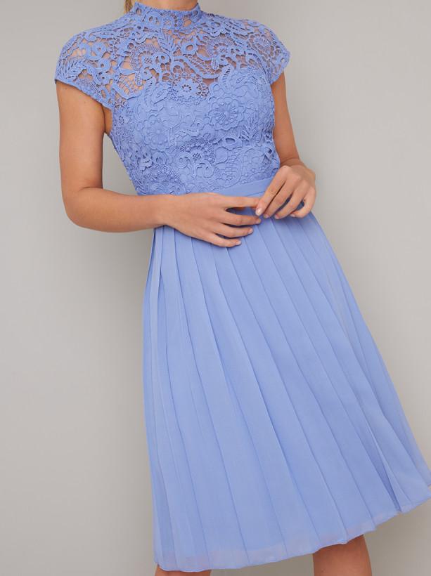 Lace Bodice Pleated Midi Dress in Blue
