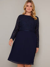 Plus Size Long Sleeved Lace Pleat Midi Dress in Blue