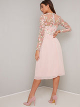 Long Sleeved Floral Lace Midi Dress in Pink